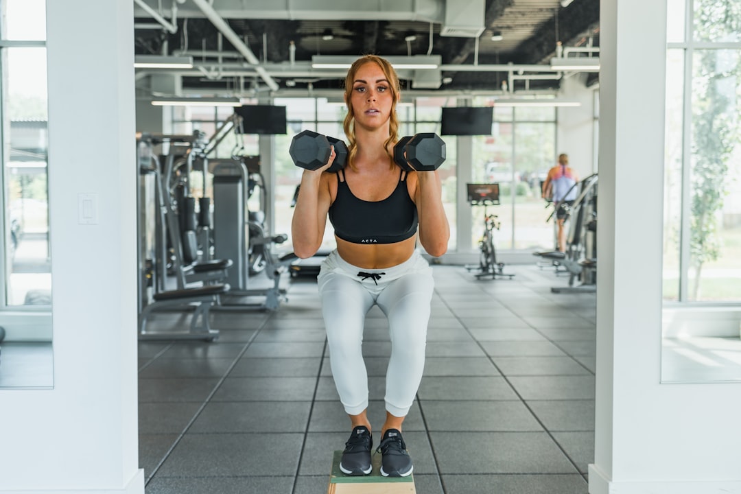 FitLife Blog team working together
